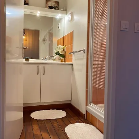 Appartement De Charme à Saint Lary - *